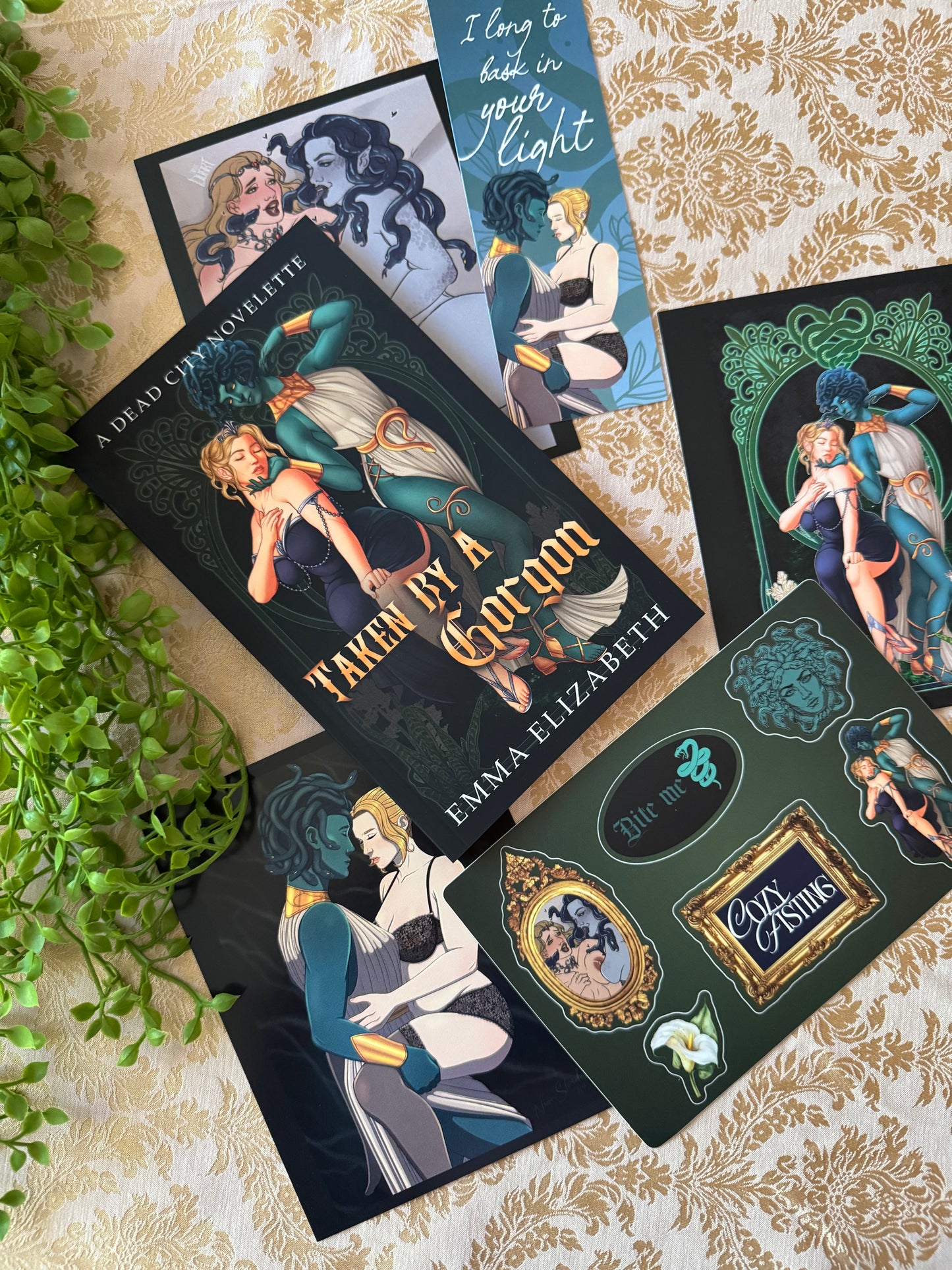 Paperback Taken by a Gorgon