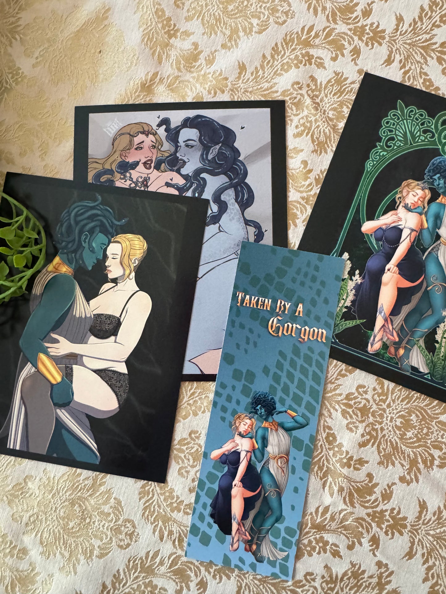 Paperback Taken by a Gorgon